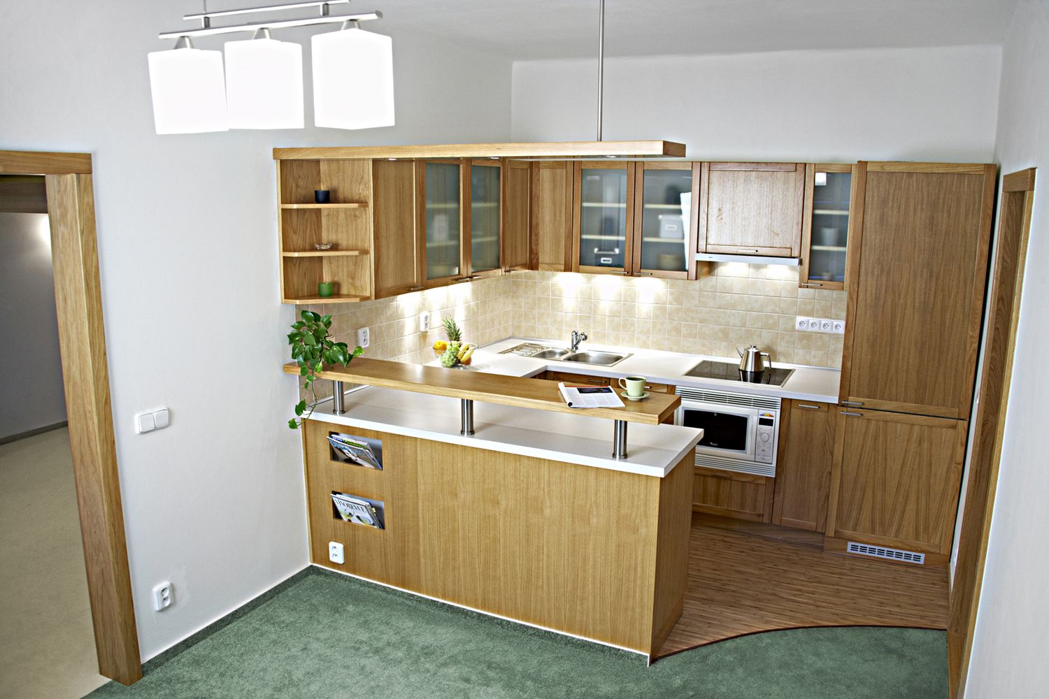 KITCHEN / BAR
